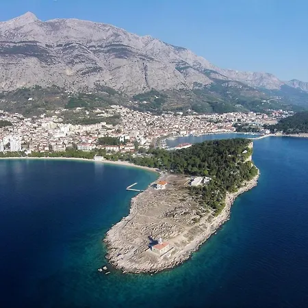 With A Parking Space - 20626 * Makarska
