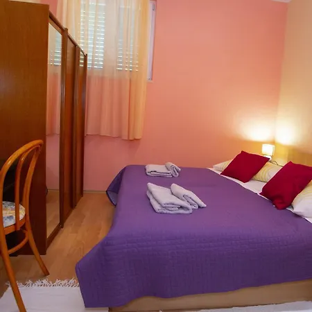 With Parking Space - 20626 Apartman Makarska