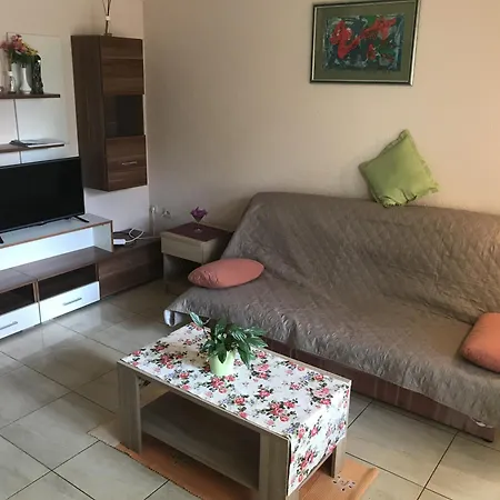 Apartman With Parking Space - 20626