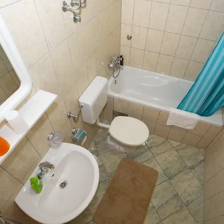 With A Parking Space - 20626 Apartment Makarska