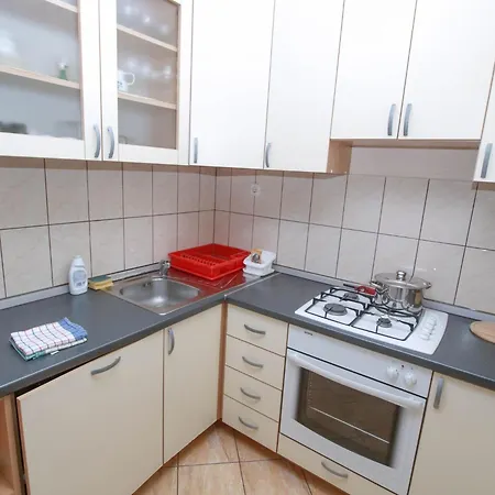Apartman With Parking Space - 20626